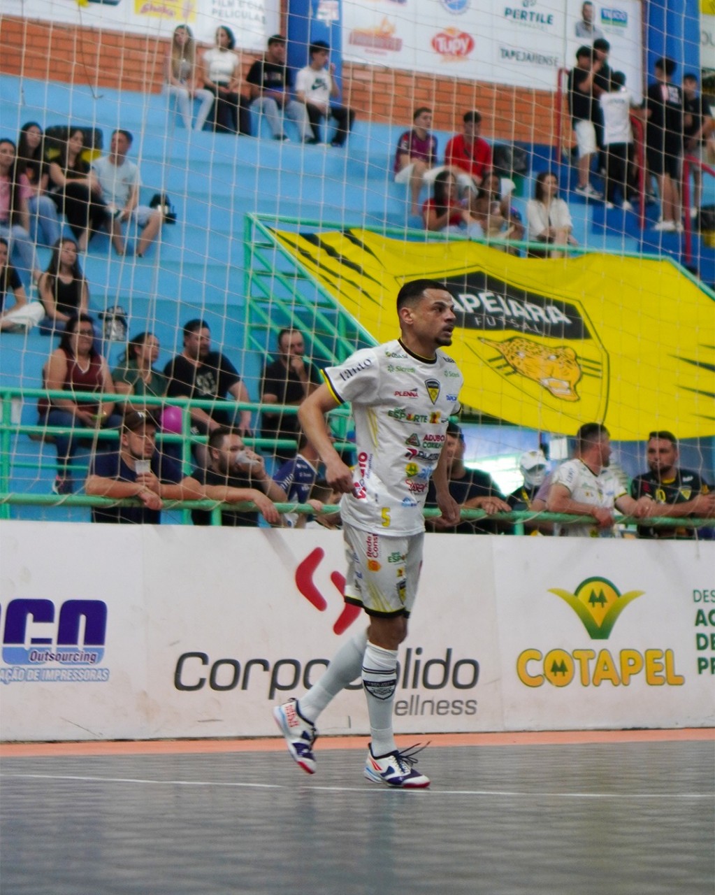 Tapejara Futsal enfrenta a ATLEC nas semifinais do Gauchão Série B