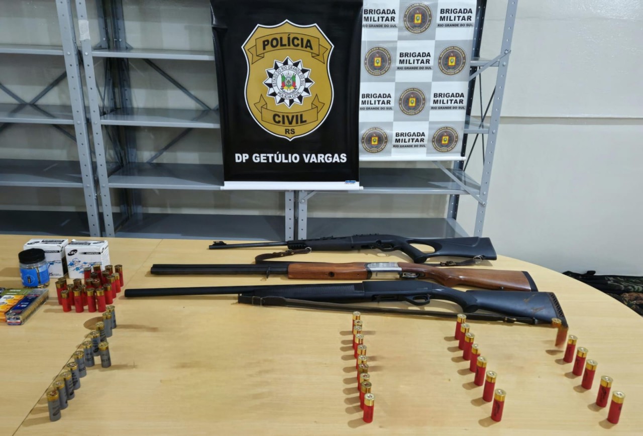 Brigada Militar e Polícia Civil realizam operação conjunta em Estação e apreendem armas