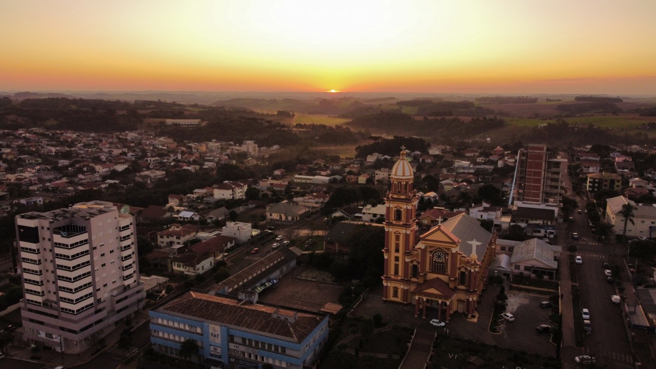 Confira o que abre e o que fecha no feriadão de Carnaval em Tapejara