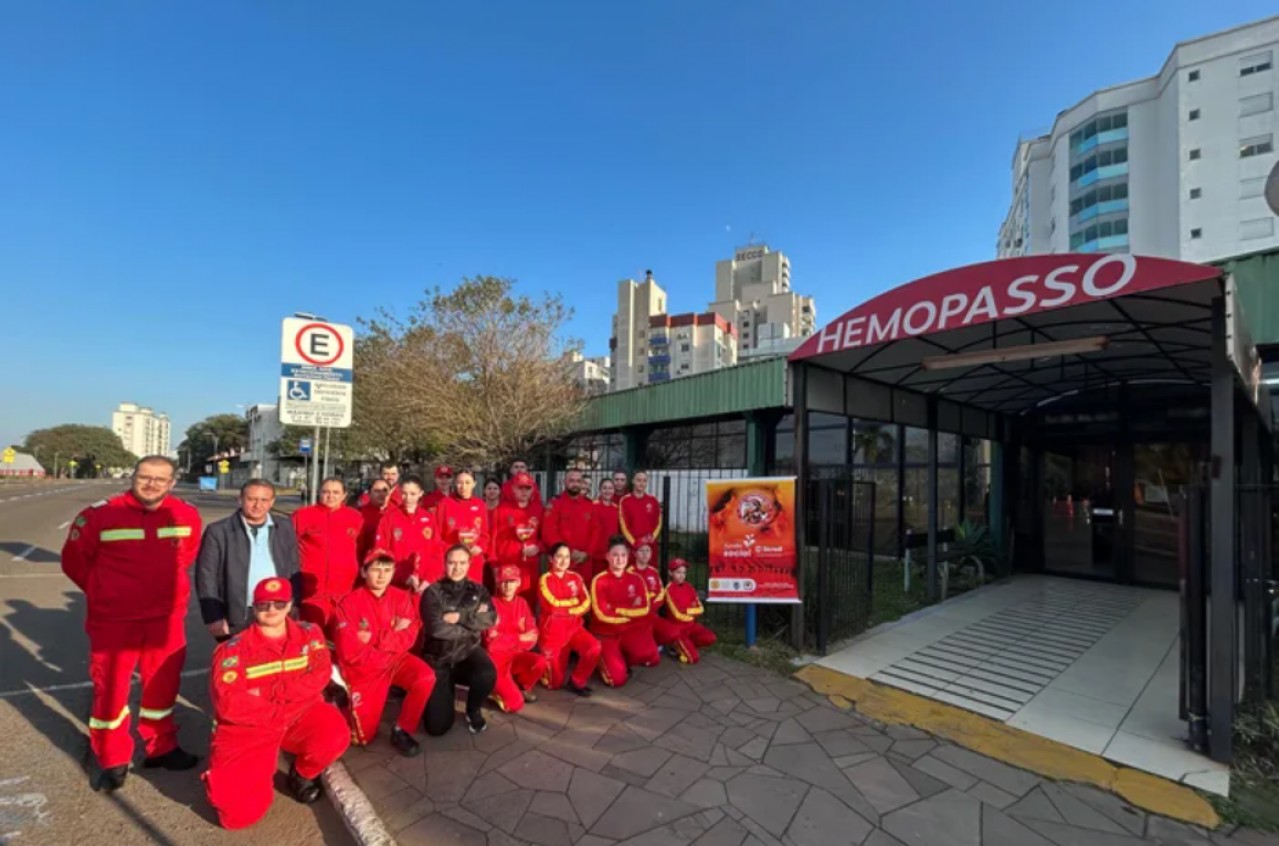 Bombeiros mirins de Tapejara mobilizam doação de sangue em Passo Fundo