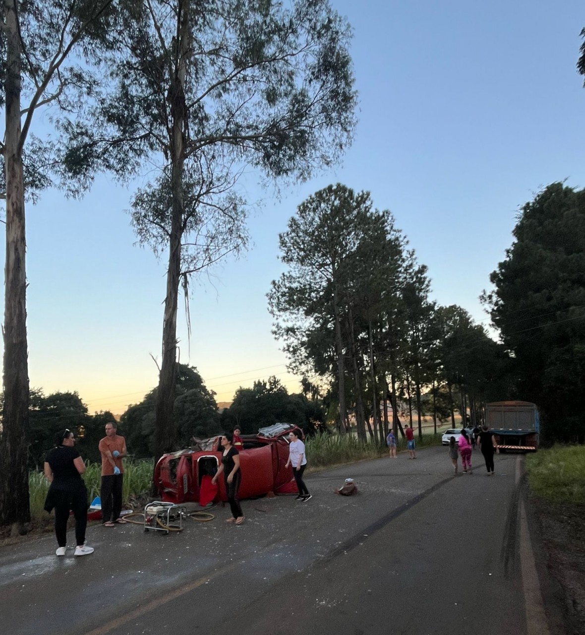 Colisão entre caminhão e Fusca deixa uma vítima entre Tapejara e Santa Cecília do Sul